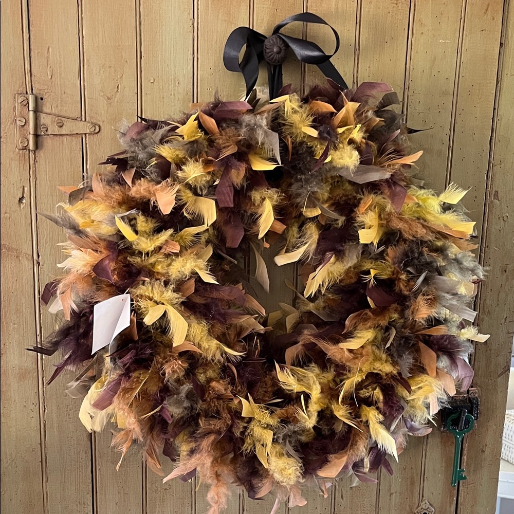 KATHRYN CLARKE Large Feather Wreath - Picture 6 of 12